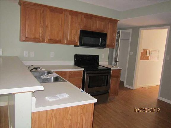 4th image of 308 Mulberry St