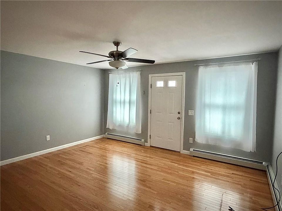2nd image of 14 Josephine Dr #7A