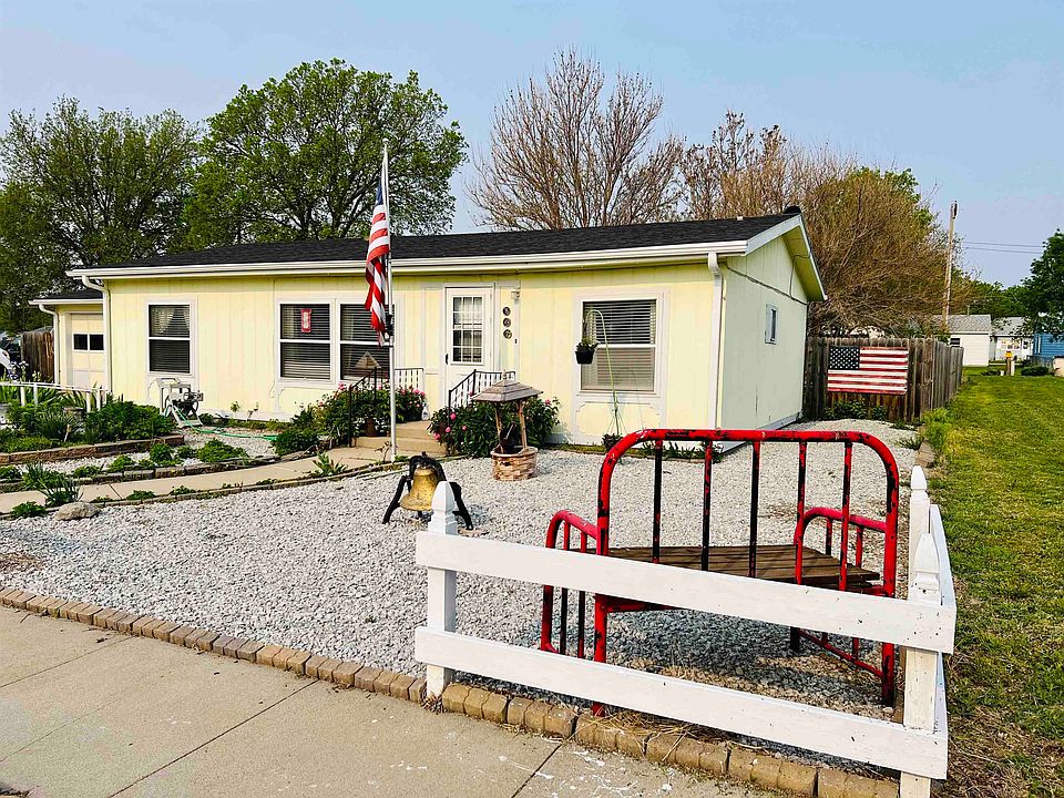 807 8th St, Arapahoe, NE 68922 MLS 32562 Zillow