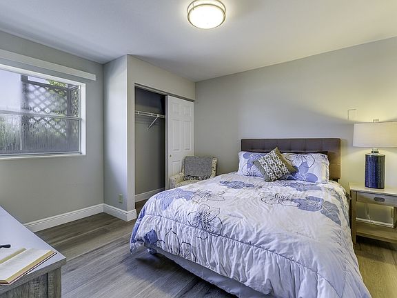 5th image of 3061 Donnelly Dr #3302