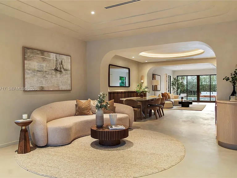 Royal Palm Ave — Photo 9
