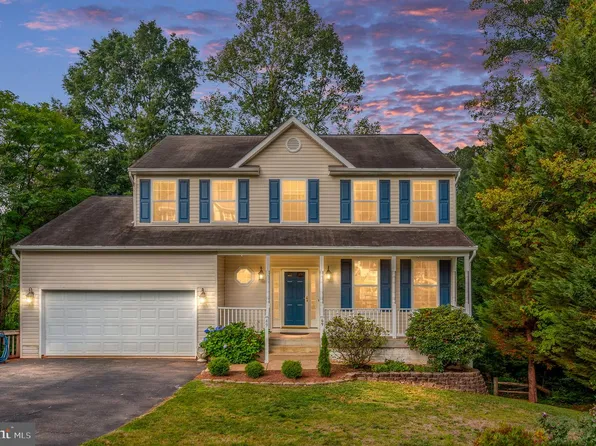 49 Melanie Hollow Ln, Fredericksburg, VA 22405