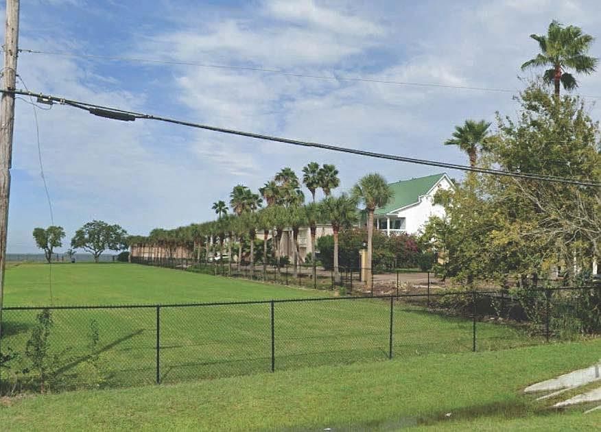 1st image of 2273 E Bayshore Dr