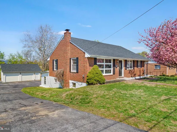 924 Kaufman Ave, Martinsburg, WV 25404