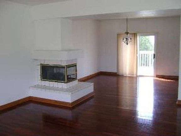 3rd image of 1060 Harmon Blvd