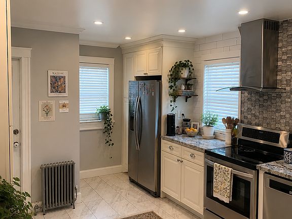 4th image of 36 Boston Ave #1