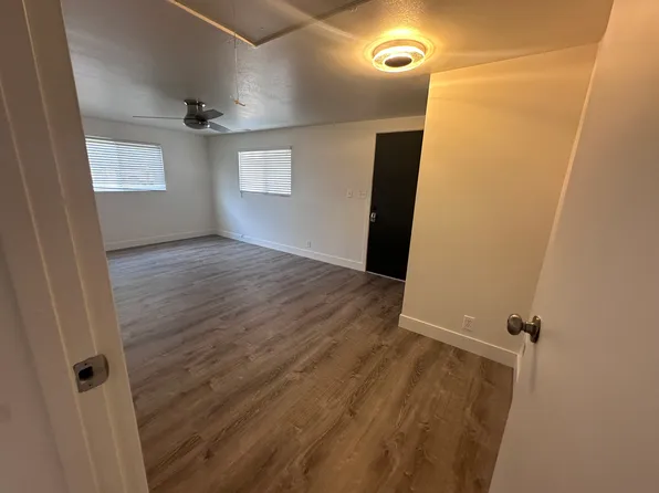 2826 E 7375 S, Cottonwood Heights, UT 84121