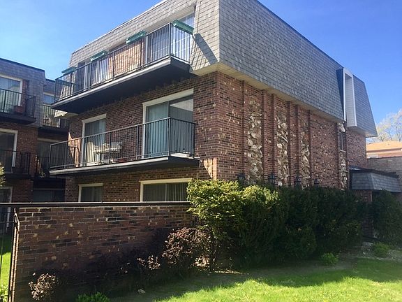 2nd image of 3746 N Central Ave APT 1C