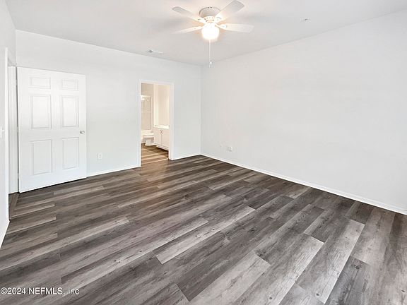 5th image of 221 COLIMA Court #1023