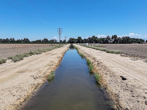 4th image of 33200 Road 124