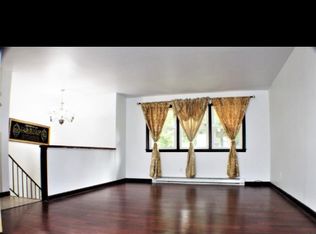 704 College Ln, Allentown, PA 18103