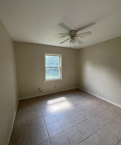 513 NW Westvale Cir #B — Photo 5