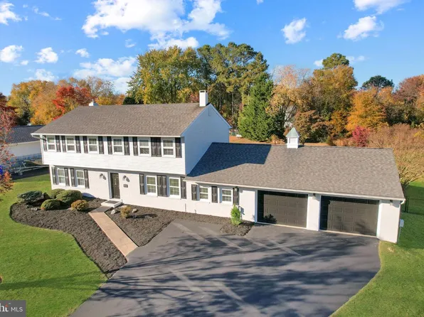 306 N Lake Rd, Stevensville, MD 21666