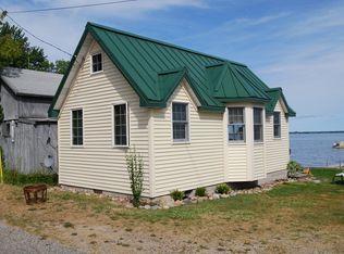 309 Sanford Ave, Houghton Lake Heights, MI 48630
