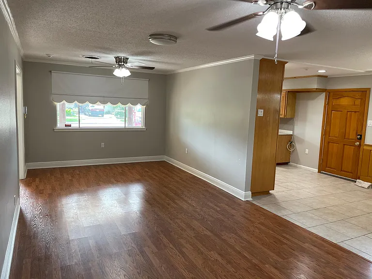 2204 Indiana Ave — Photo 17