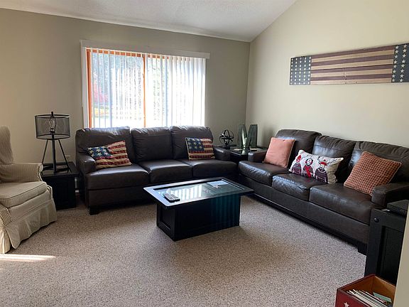 2nd image of 18E Seasons at Attitash Road