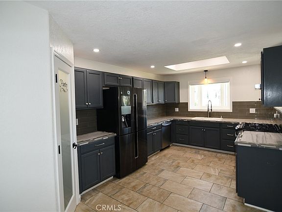3rd image of 2161 Valley View Ave