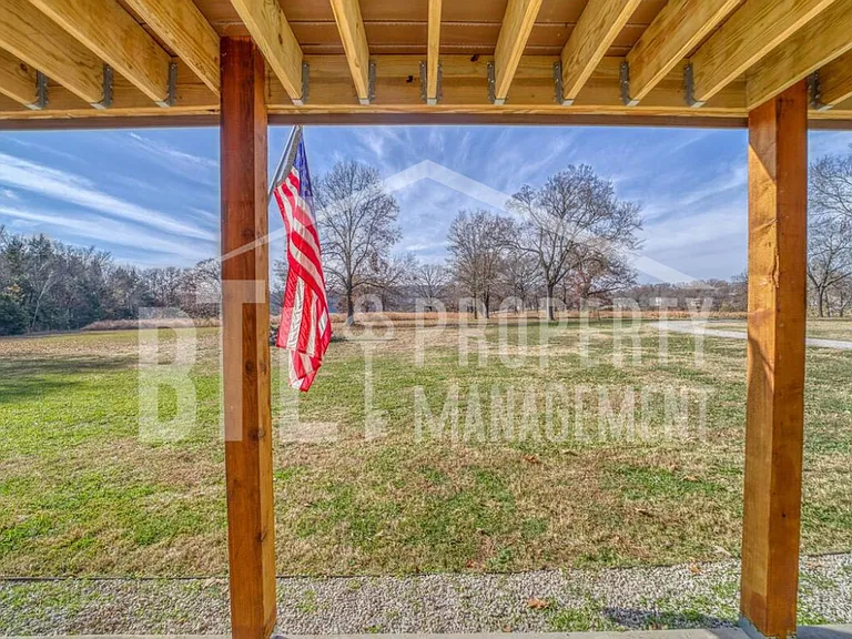 134 Lake Village Ln — Photo 42