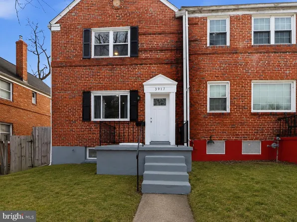 3917 Stokes Dr, Baltimore, MD 21229