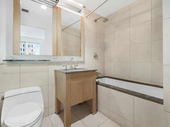 350 West 42nd Street image 10 of 10