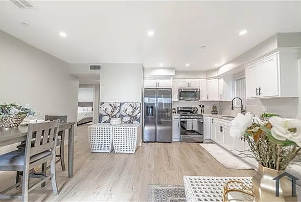 433 W Gage Ave #433 — Photo 4