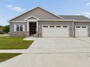 1409 Logan Dr, Clear Lake, IA 50428
