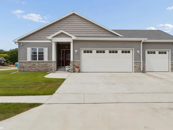 1409 Logan Dr, Clear Lake, IA 50428