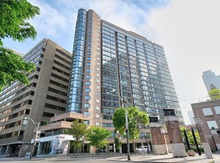1055 Bay St #1703, Toronto, ON M5S 3A3