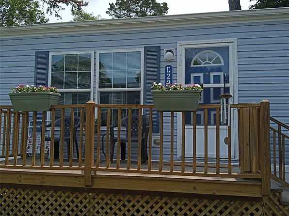 525 RIVERLEIGH Avenue #C22, Riverhead, NY 11901