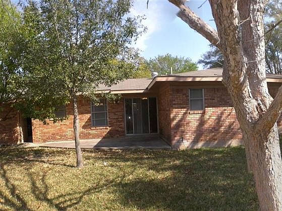 1st image of 4634 Lakewood Dr