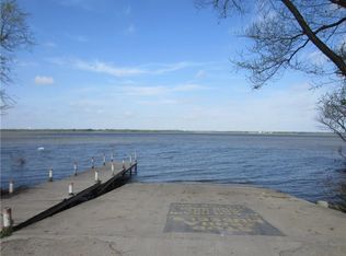 1010 Lakeshore Blvd, Oak Pt, TX 75068