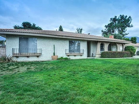 4th image of 8488 Pumalo St