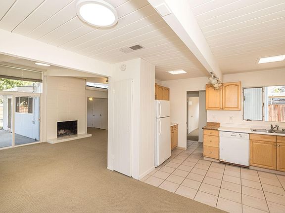 5th image of 3601 South Ct