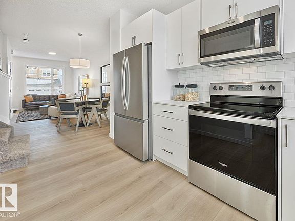 4th image of 309 173rd Ave NW
