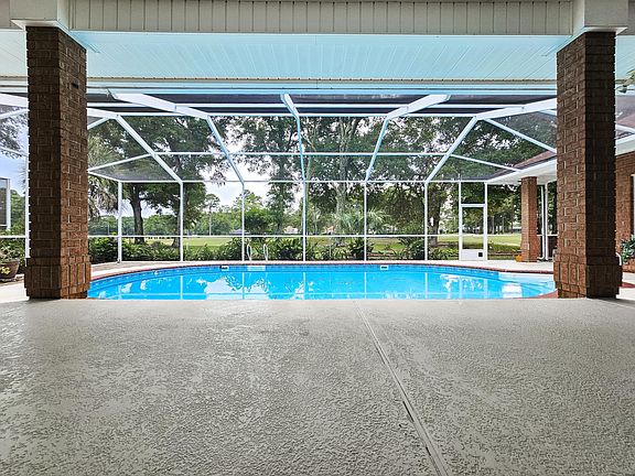 2nd image of 3045 Knotty Pine Dr