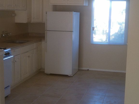 3rd image of 537 Pitta St