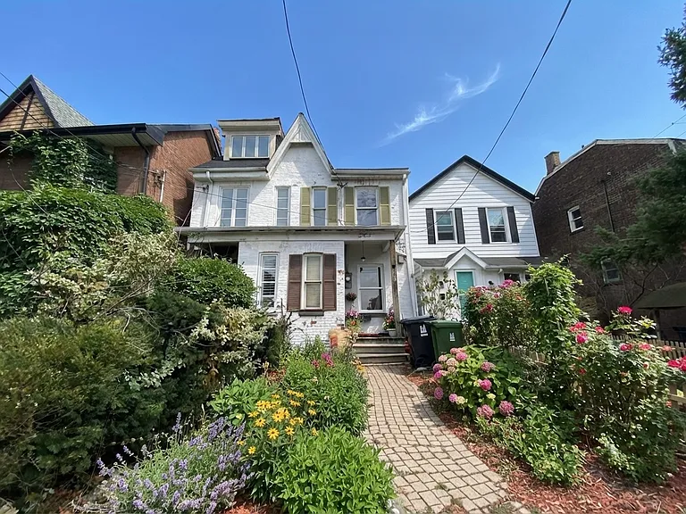909 Palmerston Ave #LOWER — Photo 14