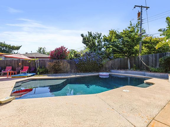 2nd image of 3060 Great Falls Way
