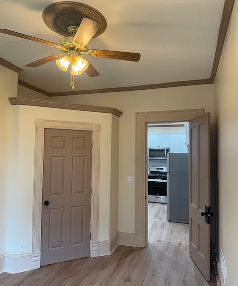 633 W Onondaga St — Photo 22