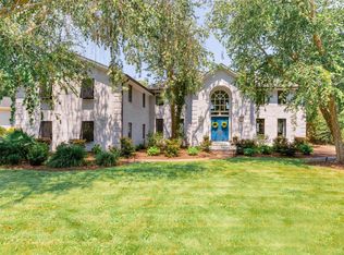 1588 Spinnaker Ln, Charleston, SC 29407