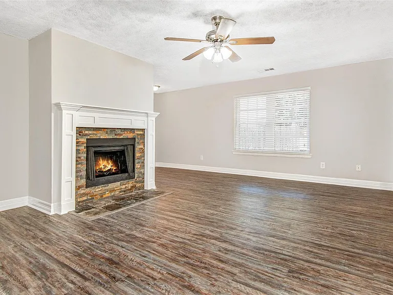 2611 Desert Sage Dr — Photo 7