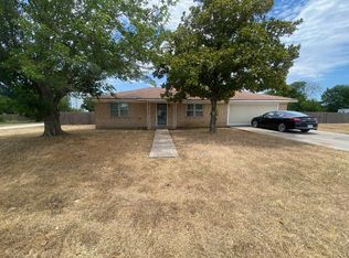 108 Vine St, Meridian, TX 76665