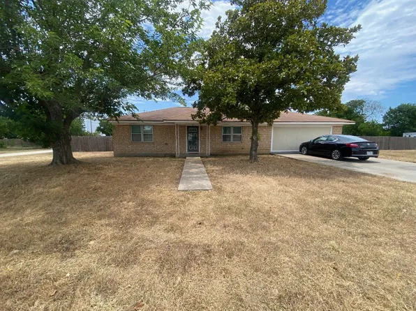 108 Vine St, Meridian, TX 76665