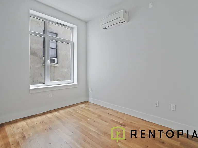 1038 Greene Ave #501A — Photo 3