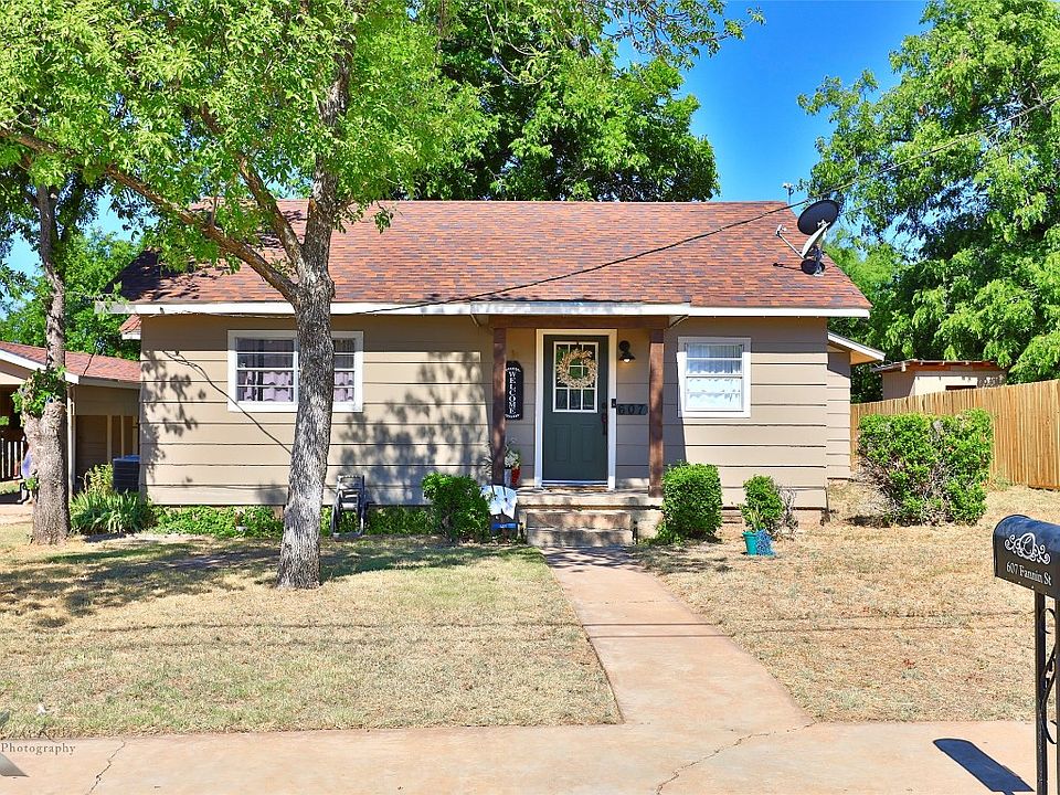 607 Fannin St, Winters, TX 79567 Zillow