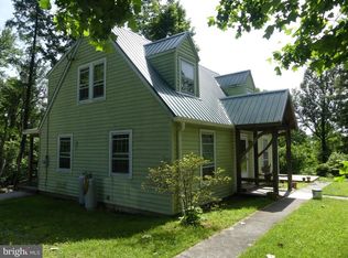 1061 Mount Carmel Rd, Orrtanna, PA 17353