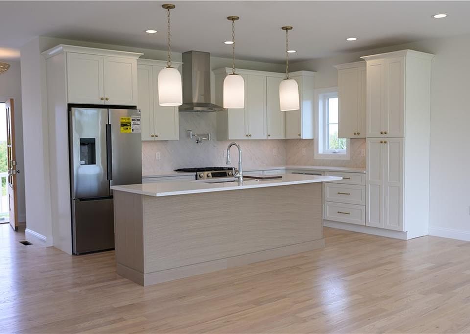 1st image of 153 Revolution Way