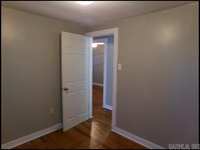 814 N G St — Photo 12