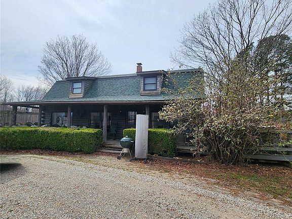 2nd image of 1365 Anna Nursery Ln