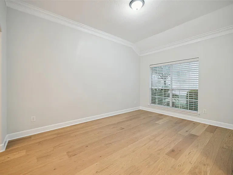 226 Jade Point — Photo 10